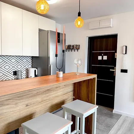 2mins Skytower! Stylish 2bd Kitchen, Balcony! Near Train Appartement *